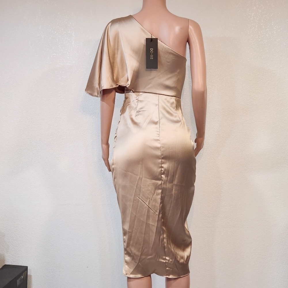 DO + BE One Shoulder Wrap Midi Champagne Dress Size S - Picture 8 of 15